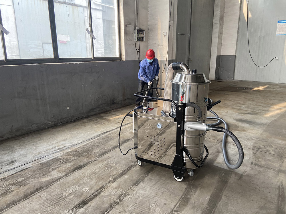 工業(yè)吸塵器電機(jī)發(fā)熱怎么辦？